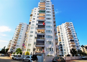 شقة فسيحة 3 + 1 مع مطبخ منفصل في كونيالتي