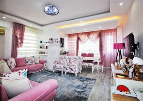 شقة فسيحة 3 + 1 مع مطبخ منفصل في كونيالتي