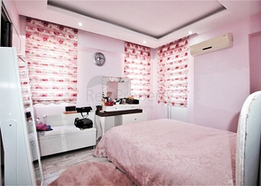 شقة فسيحة 3 + 1 مع مطبخ منفصل في كونيالتي