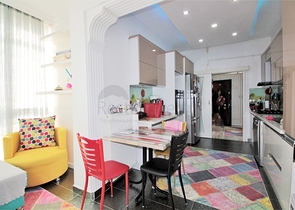 شقة فسيحة 3 + 1 مع مطبخ منفصل في كونيالتي