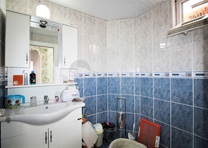 شقة فسيحة 3 + 1 مع مطبخ منفصل في كونيالتي