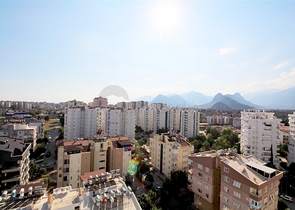 شقة فسيحة 3 + 1 مع مطبخ منفصل في كونيالتي