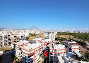 شقة فسيحة 3 + 1 مع مطبخ منفصل في كونيالتي