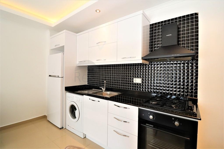 سعر مميز ضمن منطقة راقية - شقة 2 غرفة وصالة ضمن مجمع سكني في منطقة كاستل / الانيا 