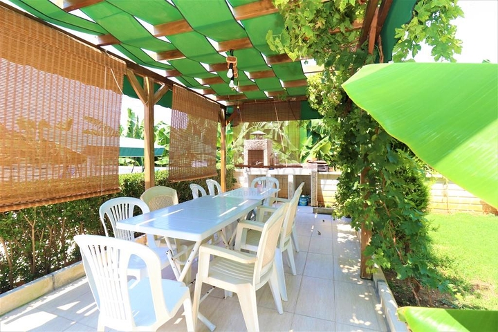 سعر مميز ضمن منطقة راقية - شقة 2 غرفة وصالة ضمن مجمع سكني في منطقة كاستل / الانيا 