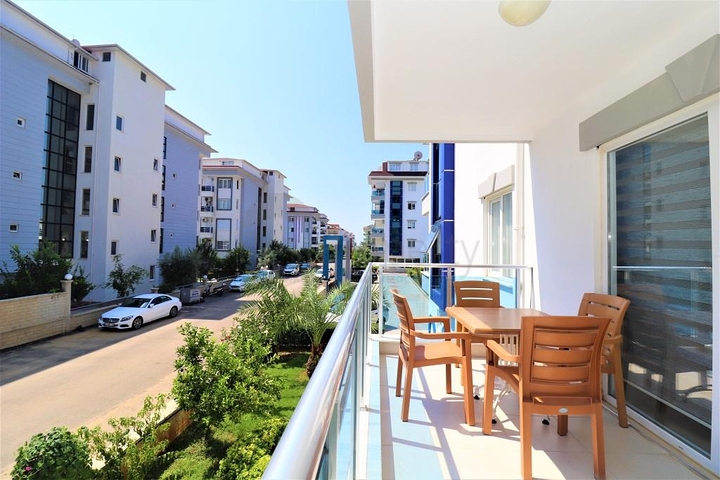 سعر مميز ضمن منطقة راقية - شقة 2 غرفة وصالة ضمن مجمع سكني في منطقة كاستل / الانيا 