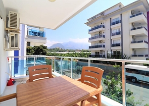 سعر مميز ضمن منطقة راقية - شقة 2 غرفة وصالة ضمن مجمع سكني في منطقة كاستل / الانيا 