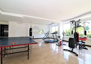 سعر مميز ضمن منطقة راقية - شقة 2 غرفة وصالة ضمن مجمع سكني في منطقة كاستل / الانيا 