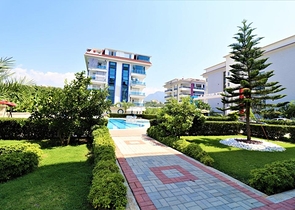 سعر مميز ضمن منطقة راقية - شقة 2 غرفة وصالة ضمن مجمع سكني في منطقة كاستل / الانيا 