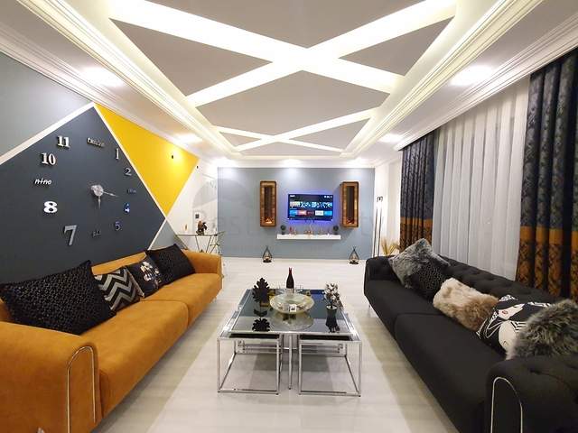 شقة عائلية انيقة - مطبخ منفصل - ضمن مجمع سكني في مهموتلار / الانيا 