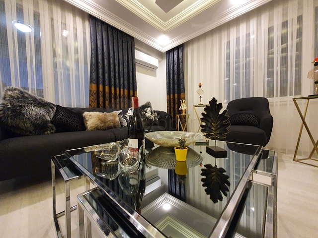 شقة عائلية انيقة - مطبخ منفصل - ضمن مجمع سكني في مهموتلار / الانيا 