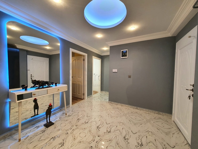 شقة عائلية انيقة - مطبخ منفصل - ضمن مجمع سكني في مهموتلار / الانيا 