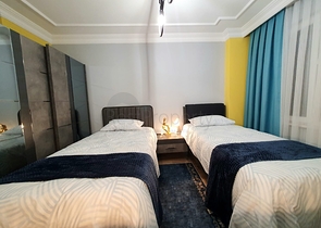 شقة عائلية انيقة - مطبخ منفصل - ضمن مجمع سكني في مهموتلار / الانيا 