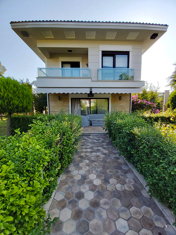 فيلا فاخرة 3 + 1 في غاميوفا ، كيمير