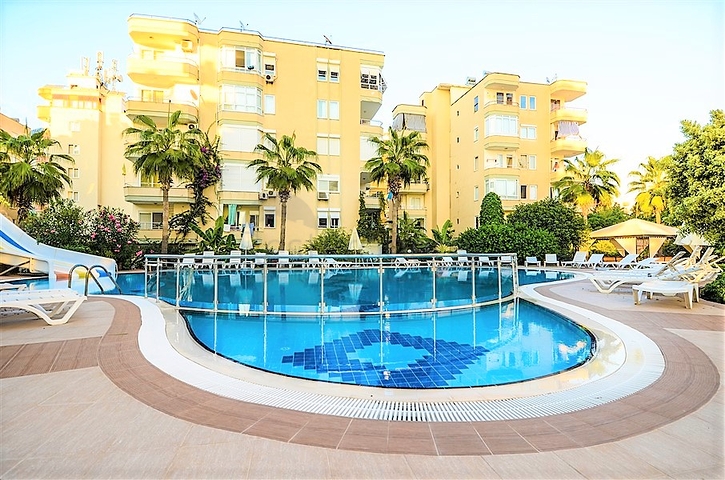 اطلالة بحر - شقة غرفتين وصالة مفروشة - ضمن مجمع في اول صف عالبحر - في مهموتلار / الانيا 