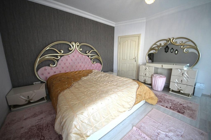 اطلالة بحر - شقة غرفتين وصالة مفروشة - ضمن مجمع في اول صف عالبحر - في مهموتلار / الانيا 