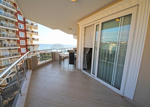 اطلالة بحر - شقة غرفتين وصالة مفروشة - ضمن مجمع في اول صف عالبحر - في مهموتلار / الانيا 