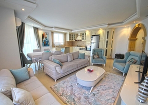 اطلالة بحر - شقة غرفتين وصالة مفروشة - ضمن مجمع في اول صف عالبحر - في مهموتلار / الانيا 