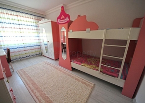 اطلالة بحر - شقة غرفتين وصالة مفروشة - ضمن مجمع في اول صف عالبحر - في مهموتلار / الانيا 