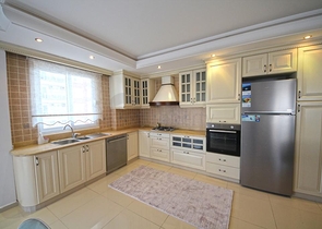 اطلالة بحر - شقة غرفتين وصالة مفروشة - ضمن مجمع في اول صف عالبحر - في مهموتلار / الانيا 