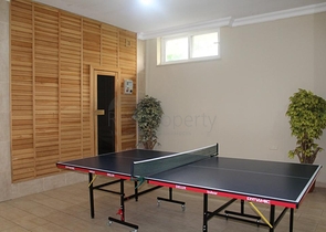 اطلالة بحر - شقة غرفتين وصالة مفروشة - ضمن مجمع في اول صف عالبحر - في مهموتلار / الانيا 