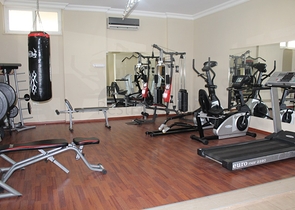 اطلالة بحر - شقة غرفتين وصالة مفروشة - ضمن مجمع في اول صف عالبحر - في مهموتلار / الانيا 