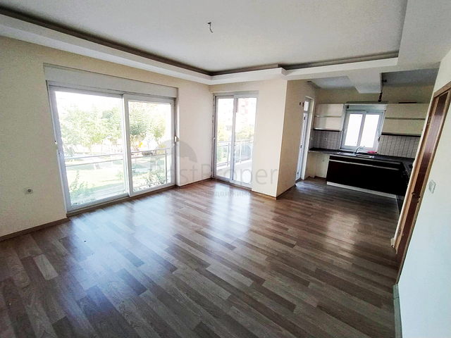 شقة 2 + 1 في كونيالتي ، هورما