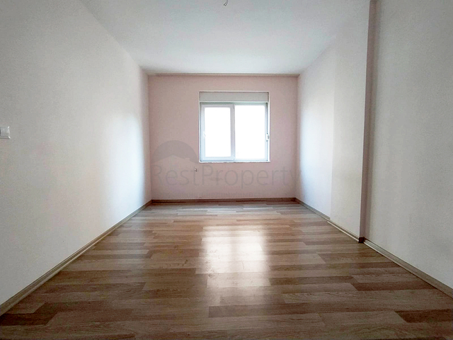 شقة 2 + 1 في كونيالتي ، هورما