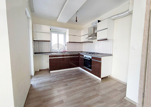 شقة 2 + 1 في كونيالتي ، هورما