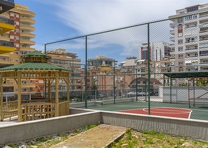 ضمن مجمع بخدمات 5 نجوم - شقة غرفة وصالة - قريبة من البحر والخدمات - في مهموتلار / الانيا 