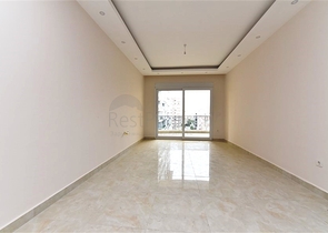 ضمن مجمع بخدمات 5 نجوم - شقة غرفة وصالة - قريبة من البحر والخدمات - في مهموتلار / الانيا 