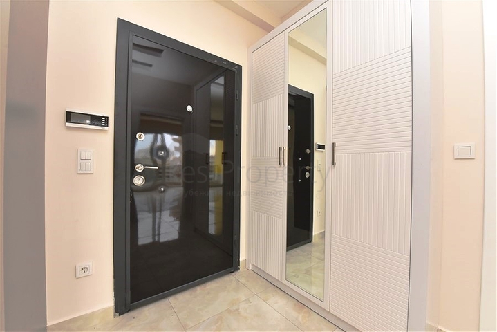 شقة غرفة وصالة -ضمن محمع سكني حديث -في مهموتلار / الانيا 