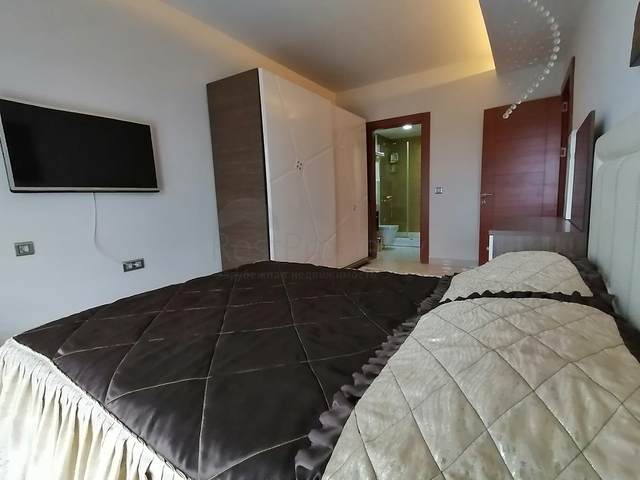 عرض خاص ! بسعر منافس - شقة 3 غرف وصالة ضمن مجمع 5 نجوم في مهموتلار / الانيا