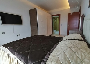 عرض خاص ! بسعر منافس - شقة 3 غرف وصالة ضمن مجمع 5 نجوم في مهموتلار / الانيا