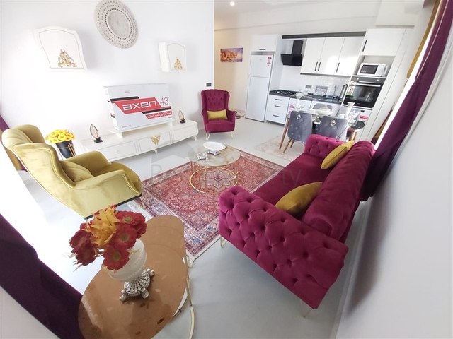 ضمن مجمع سكني جديد وقريب من البحر - شقة غرفة وصالة -مفروشة - في مهموتلار / الانيا 