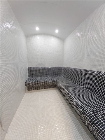 ضمن مجمع سكني جديد وقريب من البحر - شقة غرفة وصالة -مفروشة - في مهموتلار / الانيا 