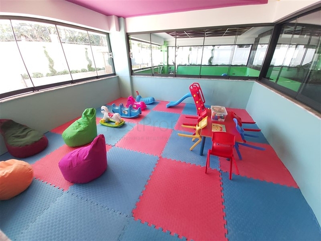 ضمن مجمع سكني جديد وقريب من البحر - شقة غرفة وصالة -مفروشة - في مهموتلار / الانيا 