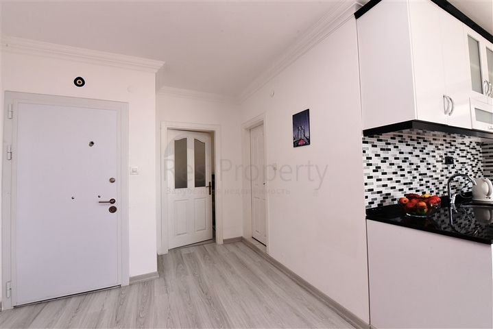 اطلالة على شاطئ كاليوباترا - شقة مميزة غرفتين وصالة - في مركز الانيا 