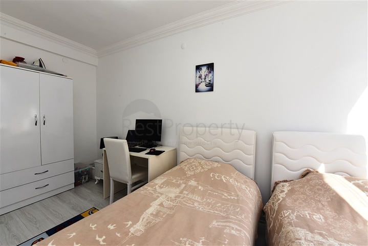 اطلالة على شاطئ كاليوباترا - شقة مميزة غرفتين وصالة - في مركز الانيا 