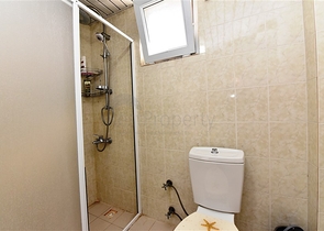 اطلالة على شاطئ كاليوباترا - شقة مميزة غرفتين وصالة - في مركز الانيا 