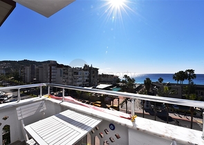 اطلالة على شاطئ كاليوباترا - شقة مميزة غرفتين وصالة - في مركز الانيا 