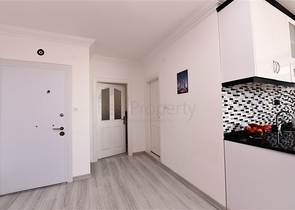 اطلالة على شاطئ كاليوباترا - شقة مميزة غرفتين وصالة - في مركز الانيا 