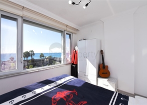 اطلالة على شاطئ كاليوباترا - شقة مميزة غرفتين وصالة - في مركز الانيا 