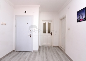 اطلالة على شاطئ كاليوباترا - شقة مميزة غرفتين وصالة - في مركز الانيا 