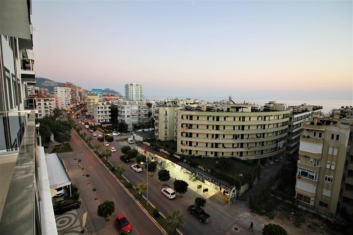 اطلالة بحر - شقة عائلية 2غرفة وصالة -مفروشة - على شارع بارباروس - مهموتلار / الانيا 