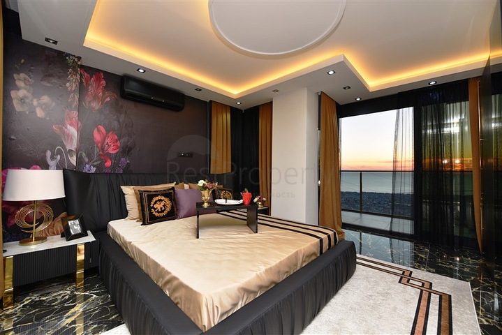 فيلا فاخرة - اطلالة بحر - في مركز مدينة الانيا 