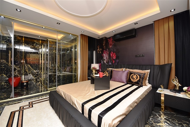 فيلا فاخرة - اطلالة بحر - في مركز مدينة الانيا 