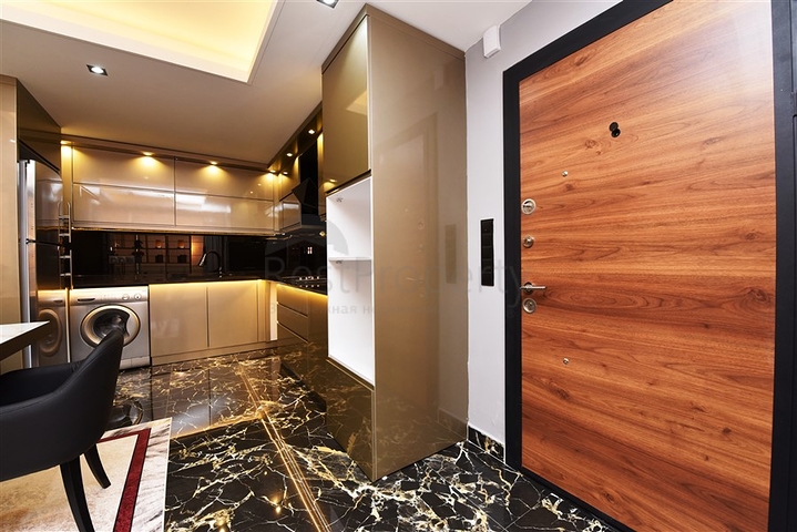 فيلا فاخرة - اطلالة بحر - في مركز مدينة الانيا 