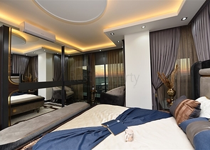 فيلا فاخرة - اطلالة بحر - في مركز مدينة الانيا 