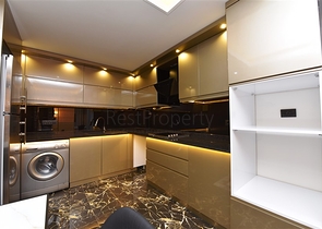 فيلا فاخرة - اطلالة بحر - في مركز مدينة الانيا 